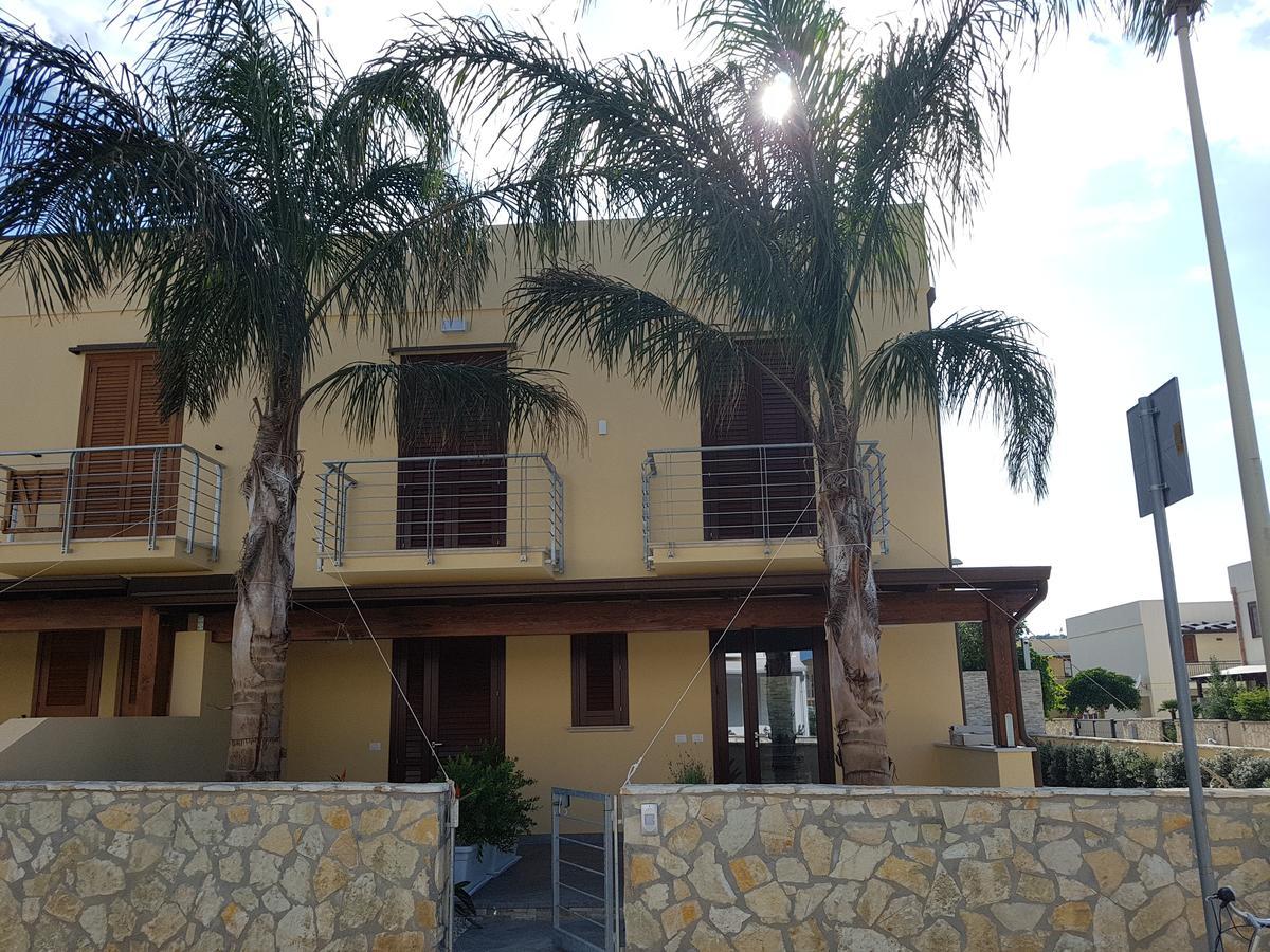 B&B Aloe Comfort Rooms ซานวิโต โลคาโป ภายนอก รูปภาพ