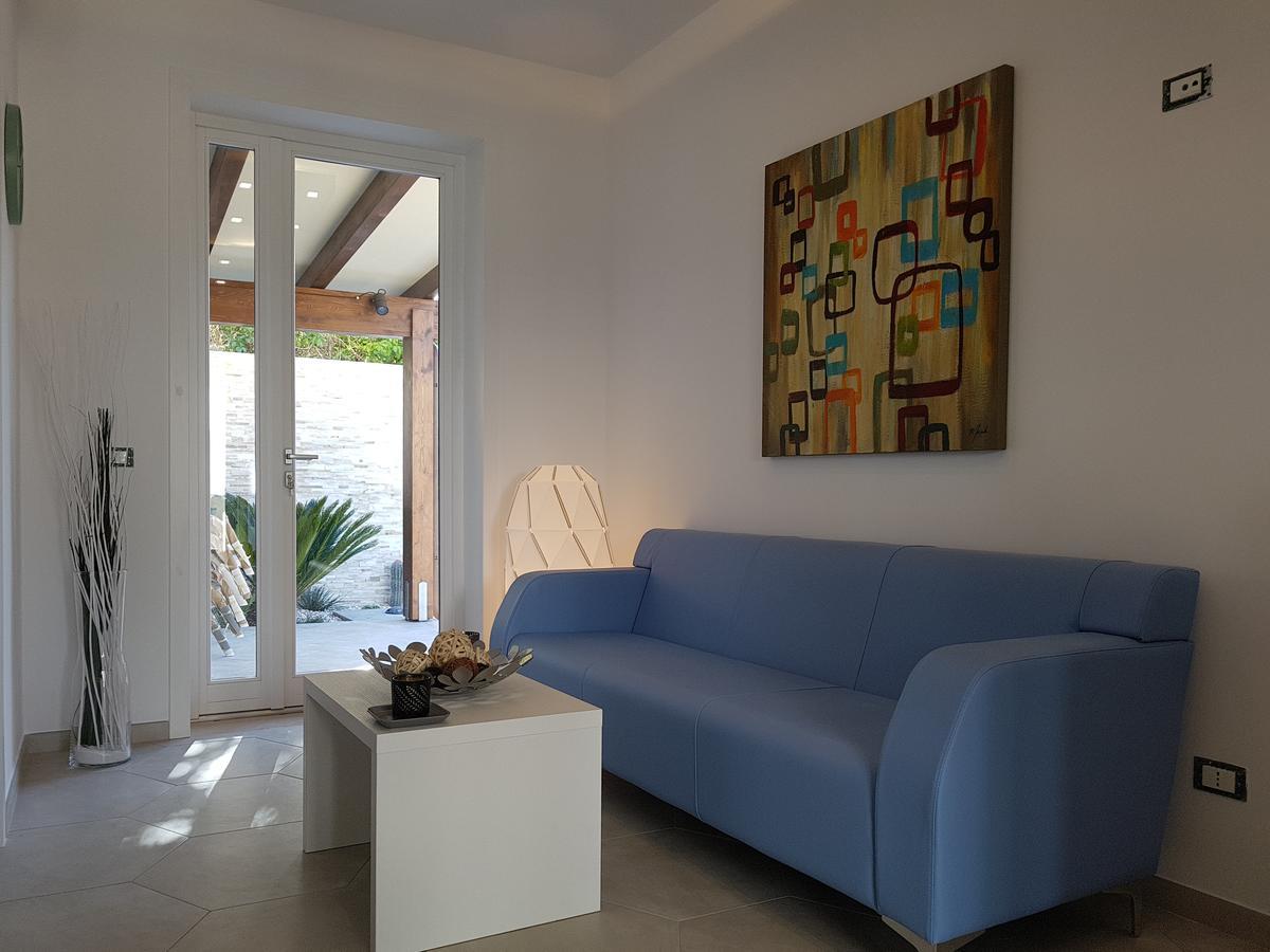 B&B Aloe Comfort Rooms ซานวิโต โลคาโป ภายนอก รูปภาพ
