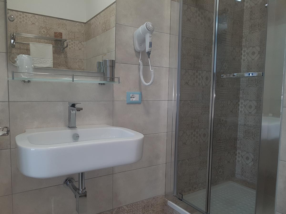 B&B Aloe Comfort Rooms ซานวิโต โลคาโป ภายนอก รูปภาพ
