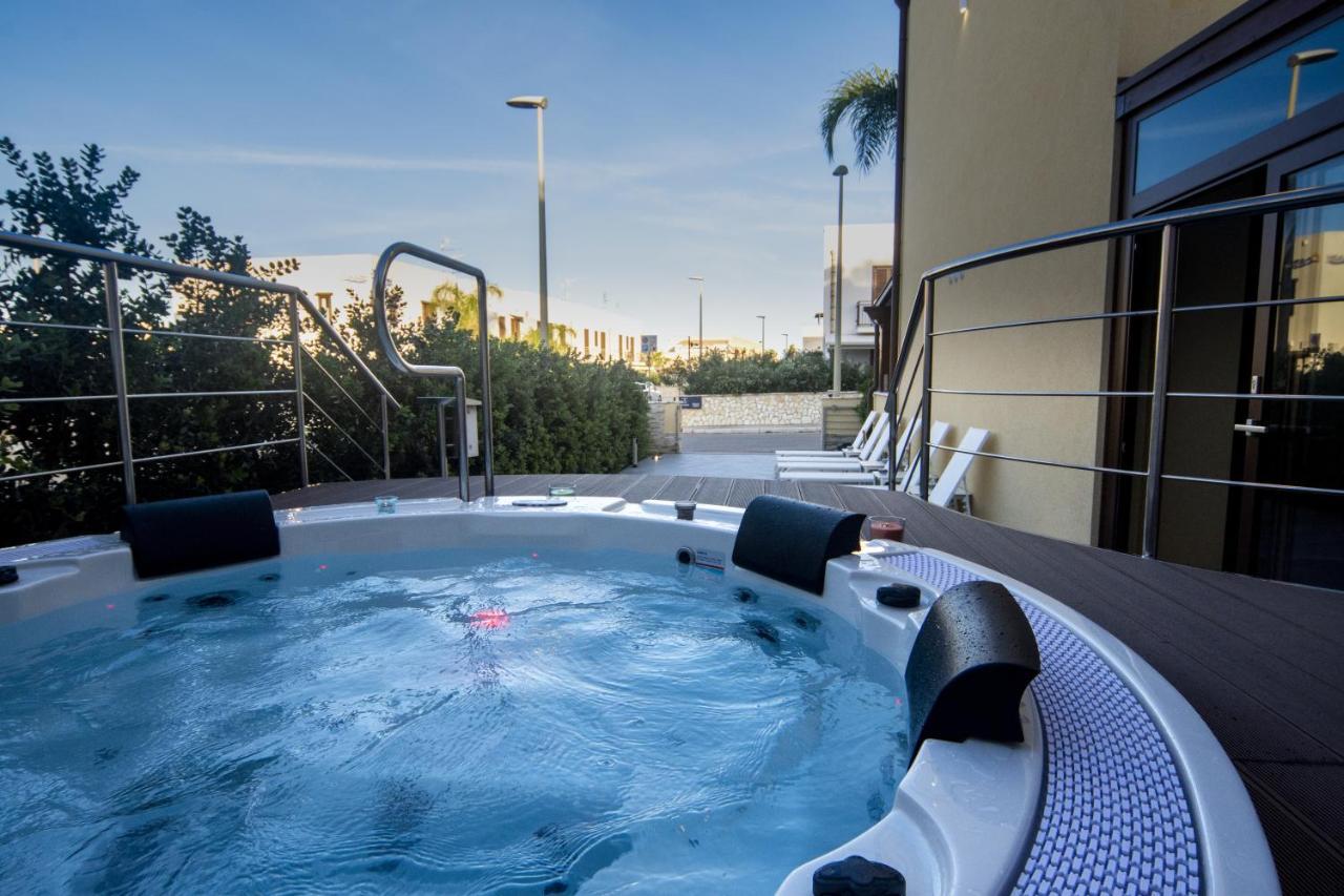 B&B Aloe Comfort Rooms ซานวิโต โลคาโป ภายนอก รูปภาพ
